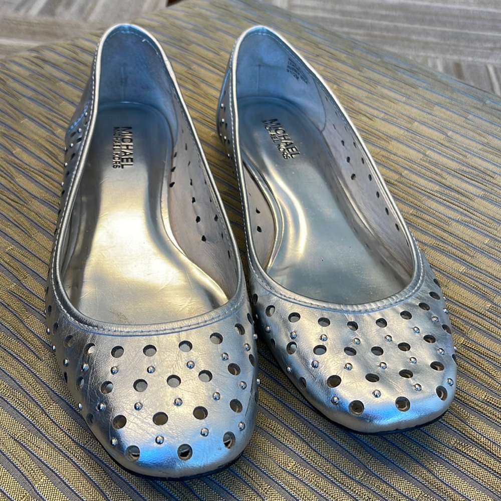 Michael Kors silver ballet flat